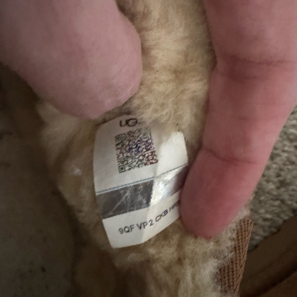 UGG Women’s Ultra Mini Size 6 See pics - Picture 4 of 7